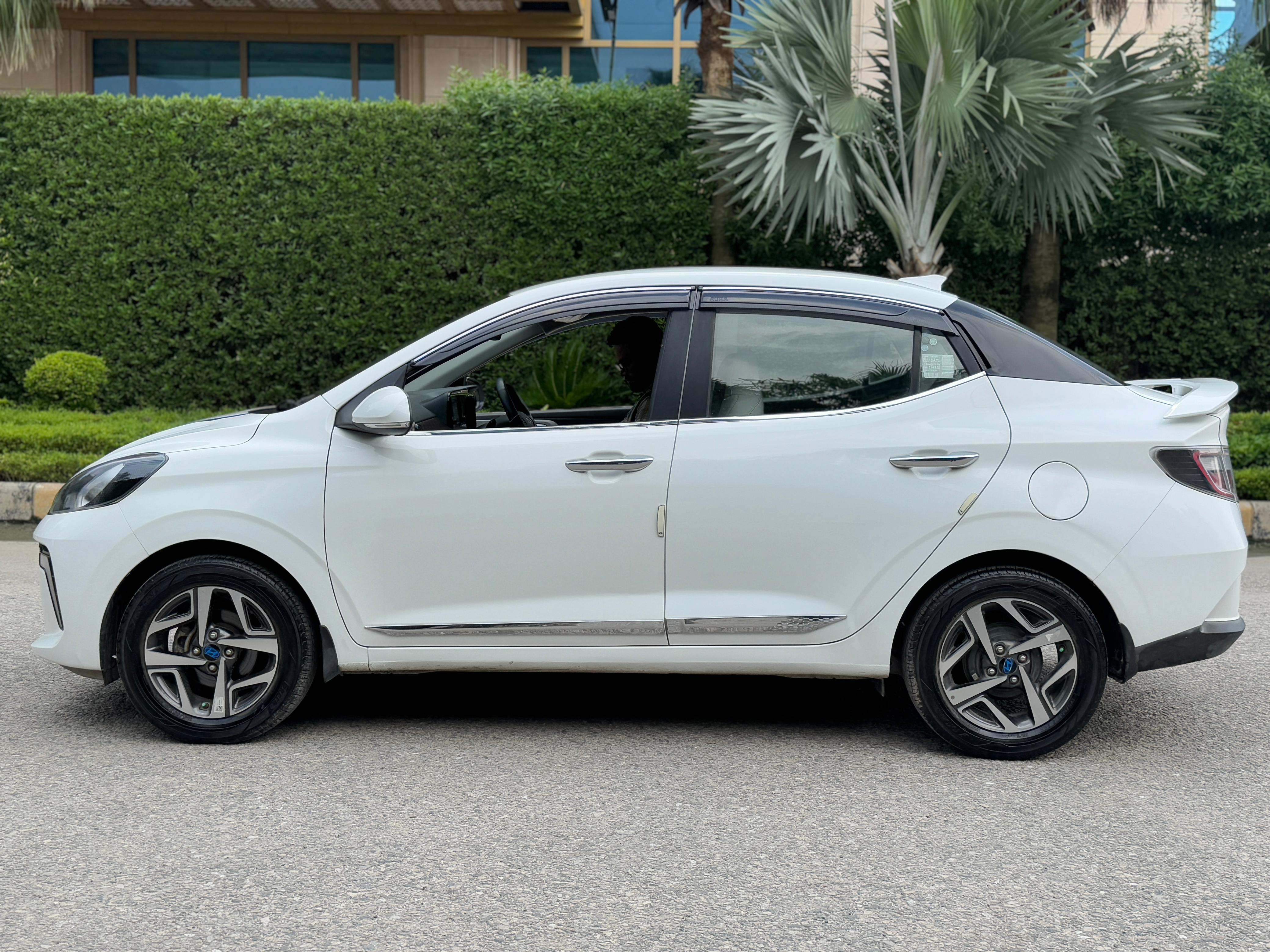 Hyundai AURA 1.2SX  2023 - Image 8