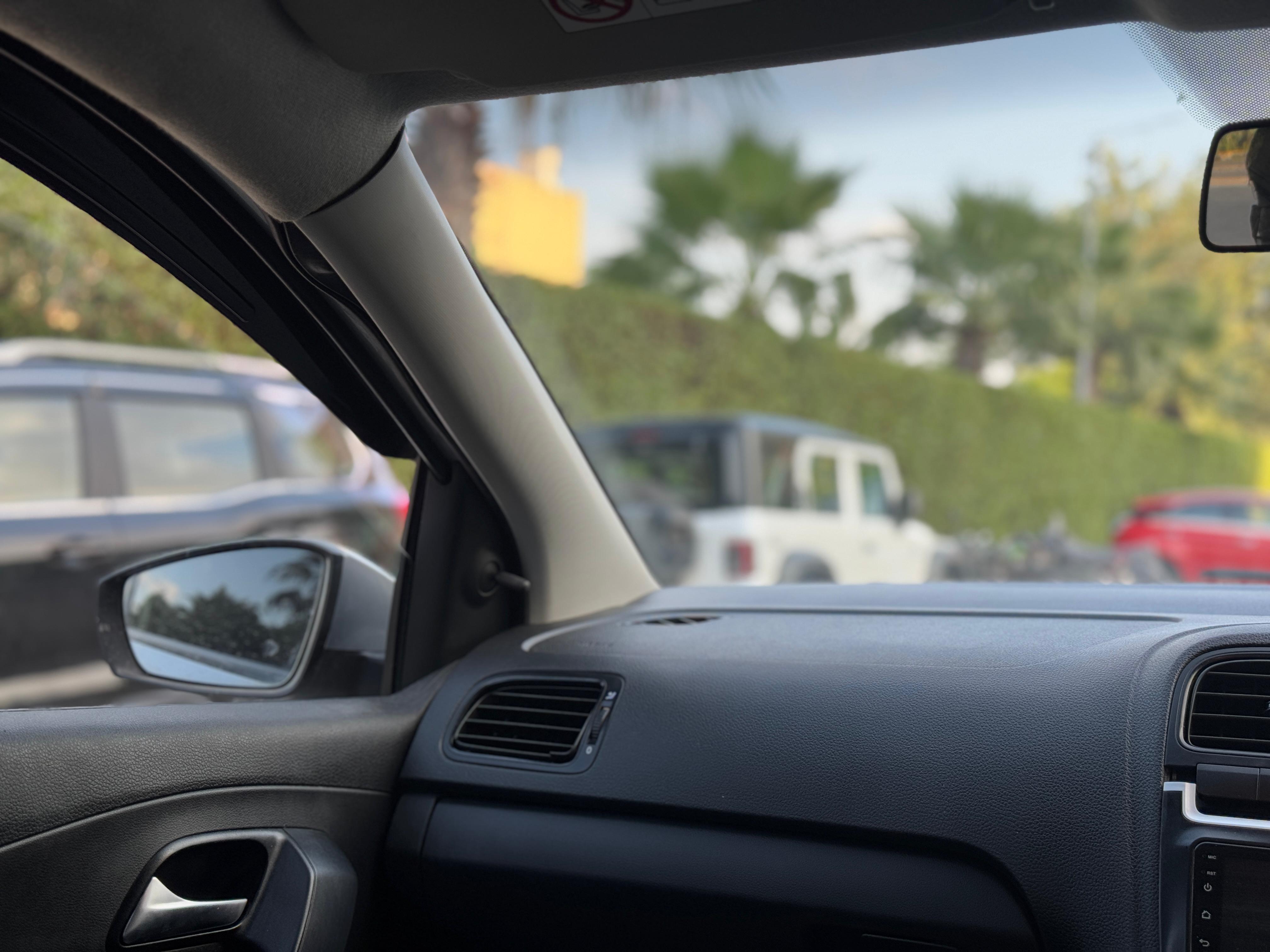 Volkswagen POLO TREND LINE  2022 - Image 9